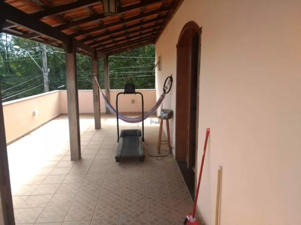 Casa à venda com 3 quartos, 170m² - Foto 8