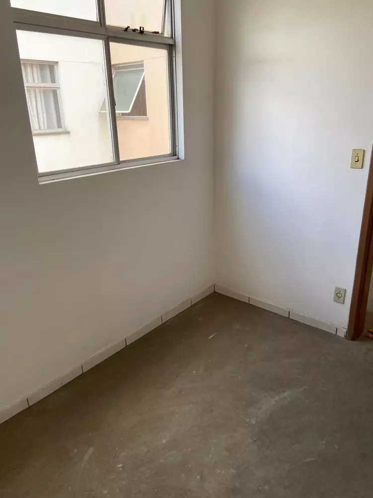 Apartamento à venda com 2 quartos, 46m² - Foto 3