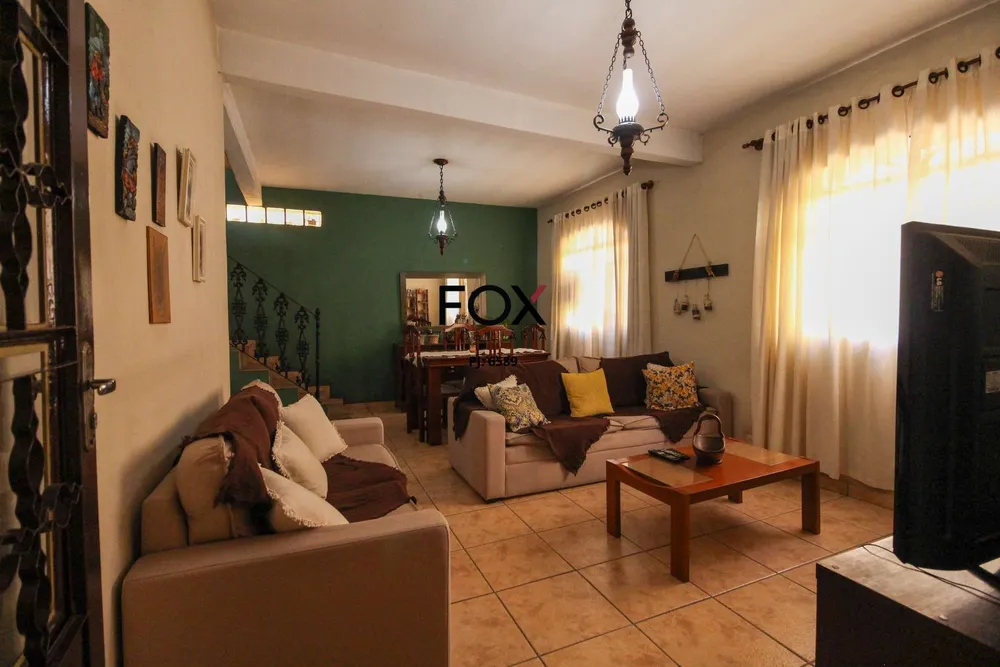 Casa, 3 quartos, 187 m² - Foto 1