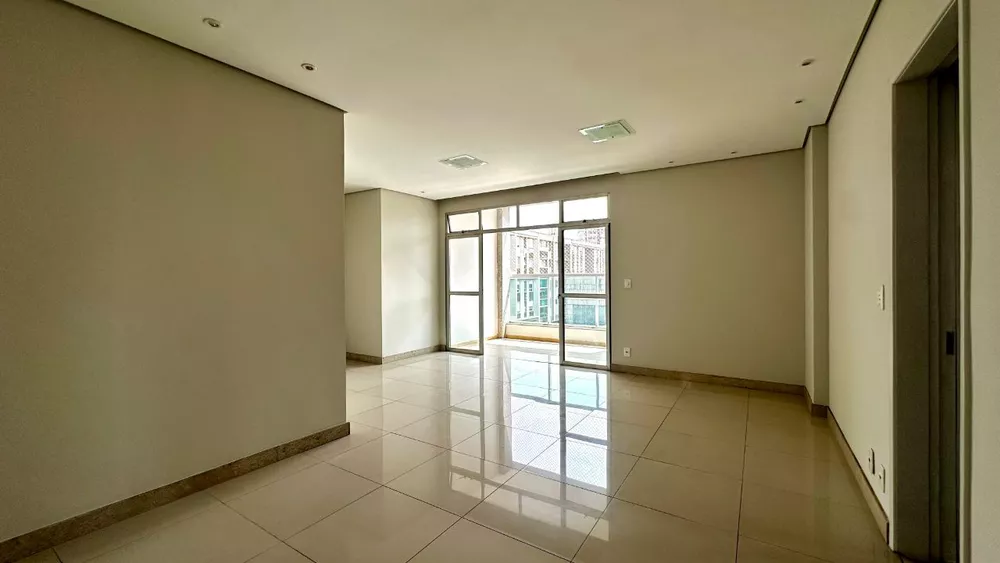 Apartamento para alugar com 3 quartos, 110m² - Foto 3