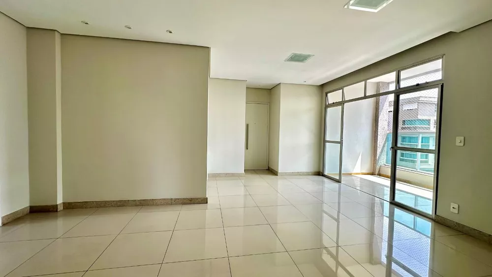 Apartamento para alugar com 3 quartos, 110m² - Foto 2