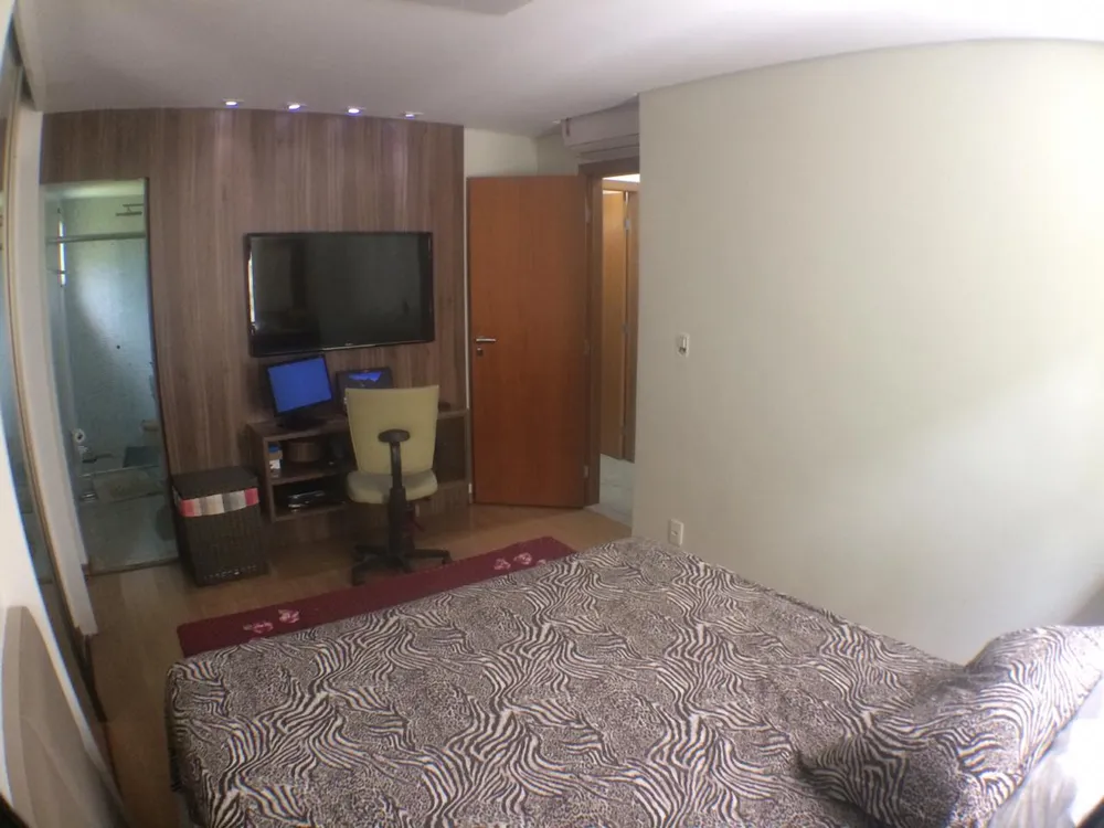 Apartamento, 3 quartos, 219 m² - Foto 2