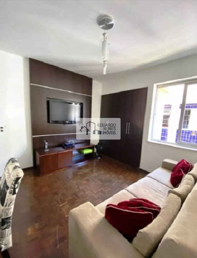 Apartamento à venda com 3 quartos, 160m² - Foto 2