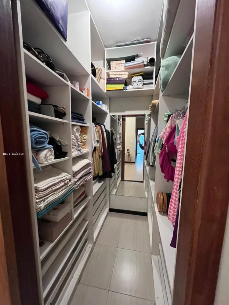 Casa, 3 quartos, 244 m² - Foto 2