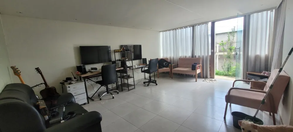 Casa, 4 quartos, 200 m² - Foto 3