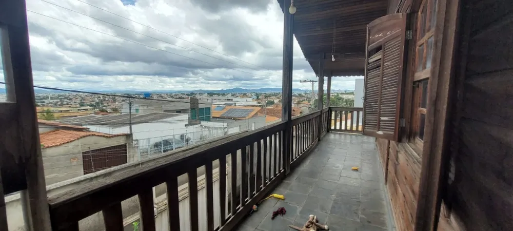 Casa, 4 quartos, 200 m² - Foto 2