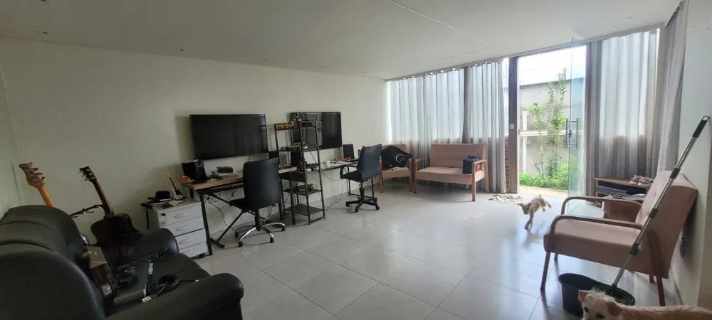 Casa, 4 quartos, 200 m² - Foto 1