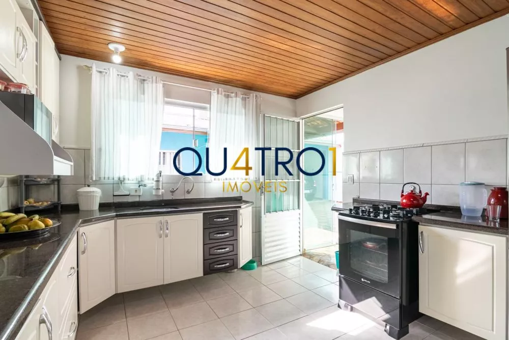 Casa à venda com 5 quartos, 163m² - Foto 4