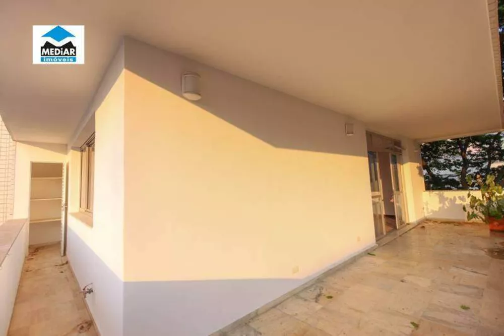 Cobertura à venda com 5 quartos, 375m² - Foto 1