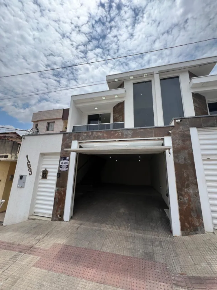 Casa, 3 quartos, 129 m² - Foto 1