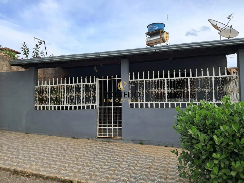 Casa, 3 quartos, 194 m² - Foto 1