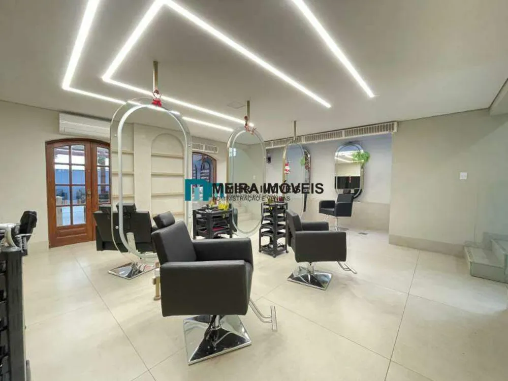 Casa, 3 quartos, 270 m² - Foto 1