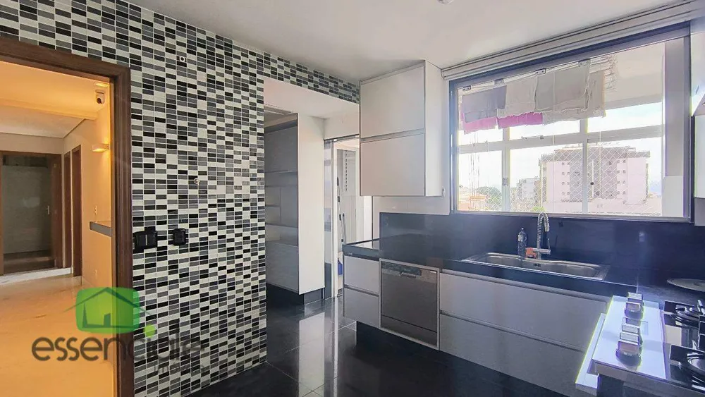 Cobertura, 3 quartos, 239 m² - Foto 9