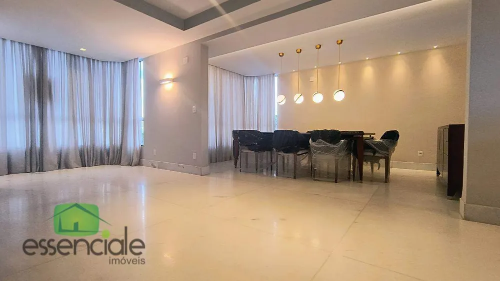Cobertura, 3 quartos, 239 m² - Foto 1