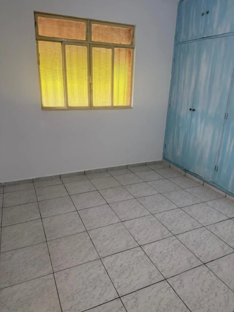 Casa, 4 quartos, 230 m² - Foto 2
