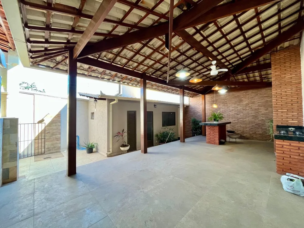 Casa, 3 quartos, 267 m² - Foto 4