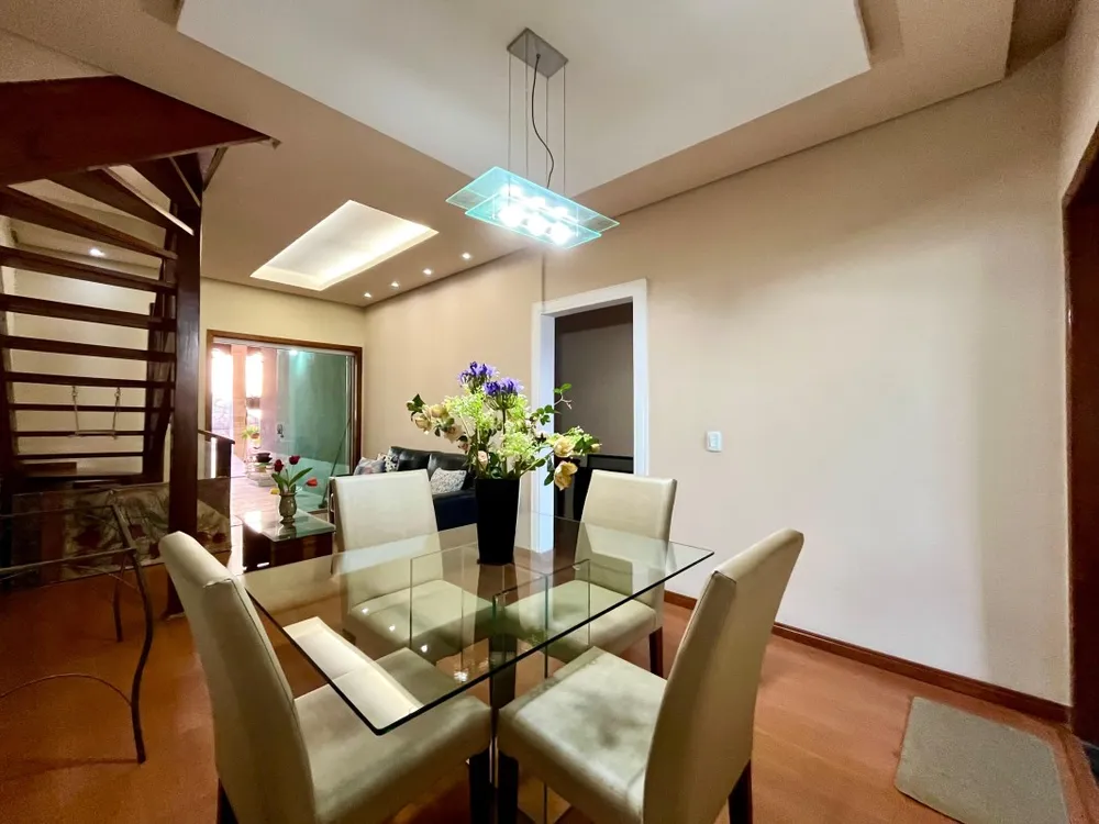 Casa, 3 quartos, 267 m² - Foto 11