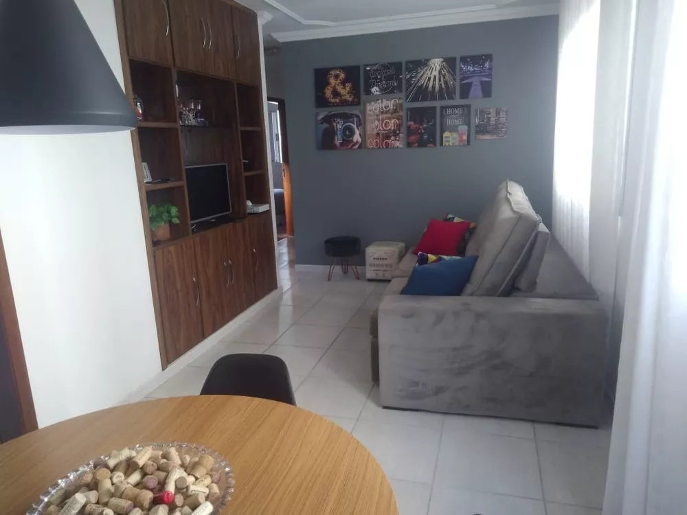 Apartamento à venda com 3 quartos, 80m² - Foto 4