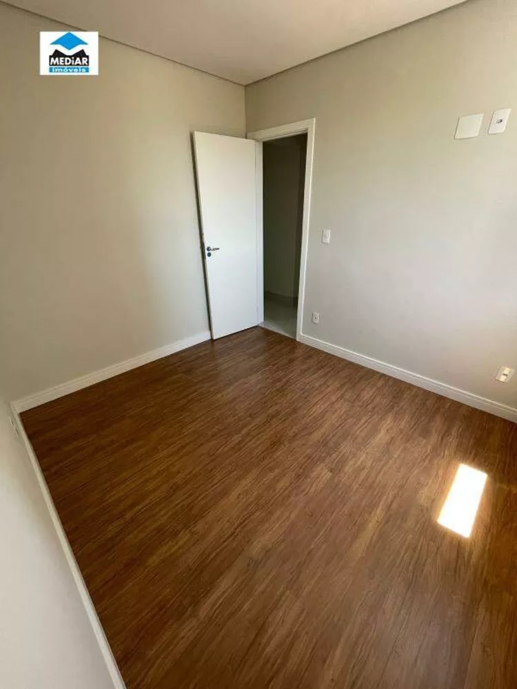 Apartamento à venda com 3 quartos, 79m² - Foto 11