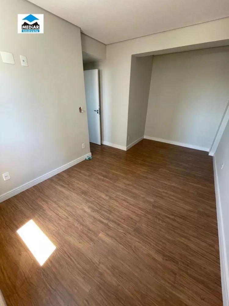 Apartamento à venda com 3 quartos, 79m² - Foto 8