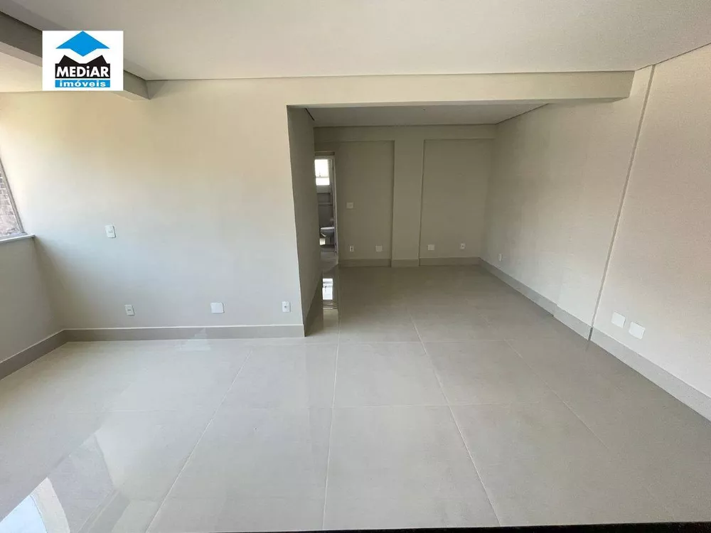 Apartamento à venda com 3 quartos, 79m² - Foto 2