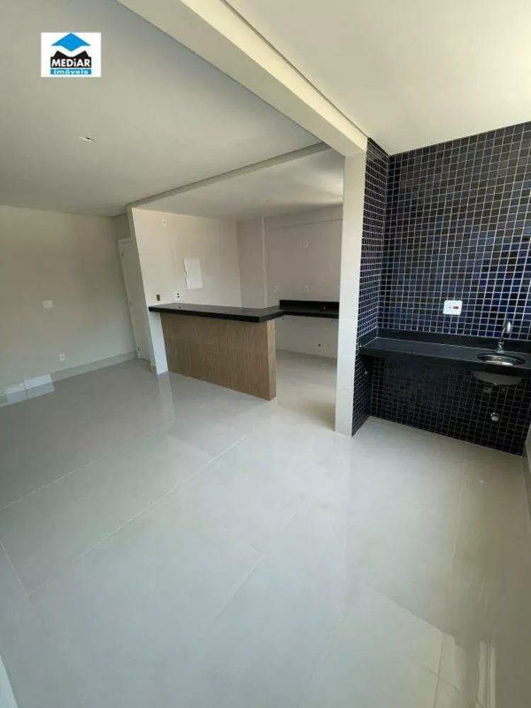 Apartamento à venda com 3 quartos, 79m² - Foto 4