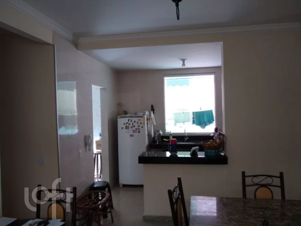 Apartamento à venda com 2 quartos, 104m² - Foto 2