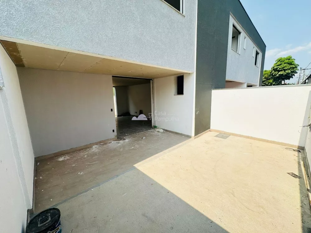 Casa à venda com 3 quartos, 110m² - Foto 2