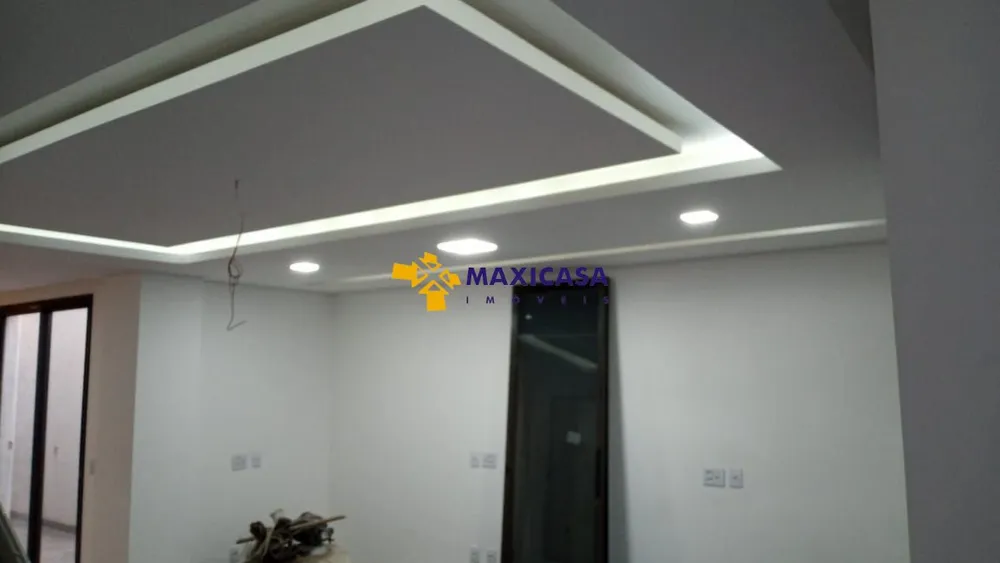 Casa, 3 quartos, 187 m² - Foto 2