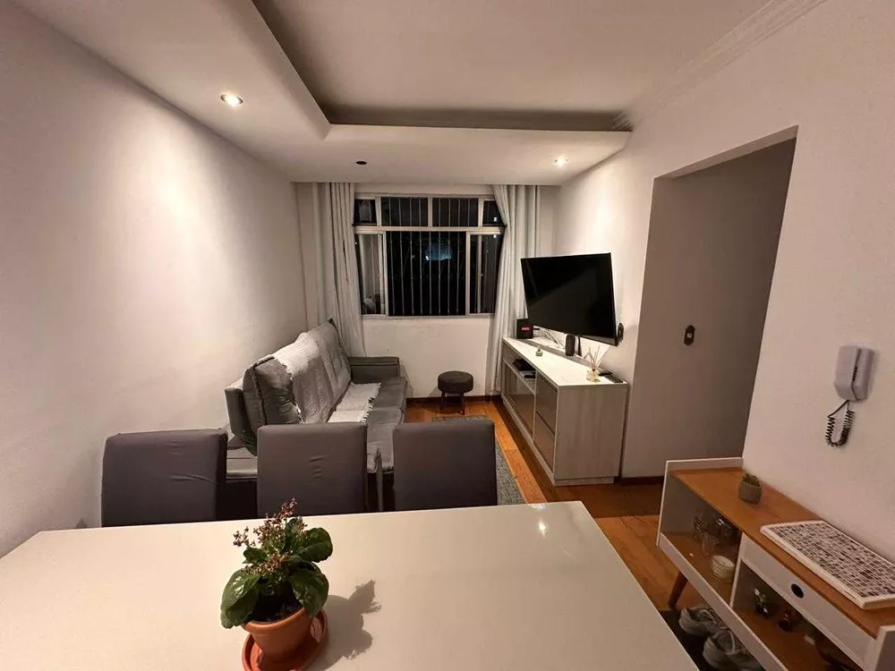 Apartamento à venda com 3 quartos, 67m² - Foto 3