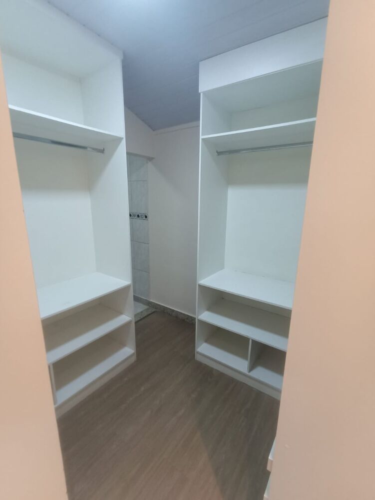 Casa à venda com 3 quartos, 174m² - Foto 11