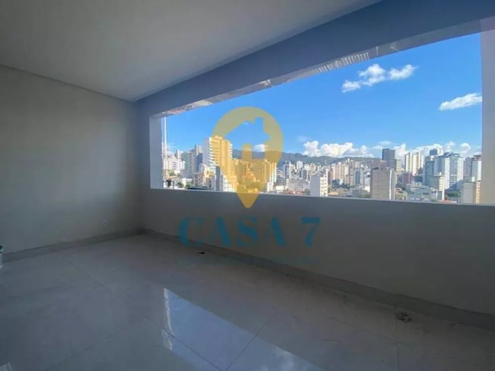 Apartamento à venda com 3 quartos, 77m² - Foto 1