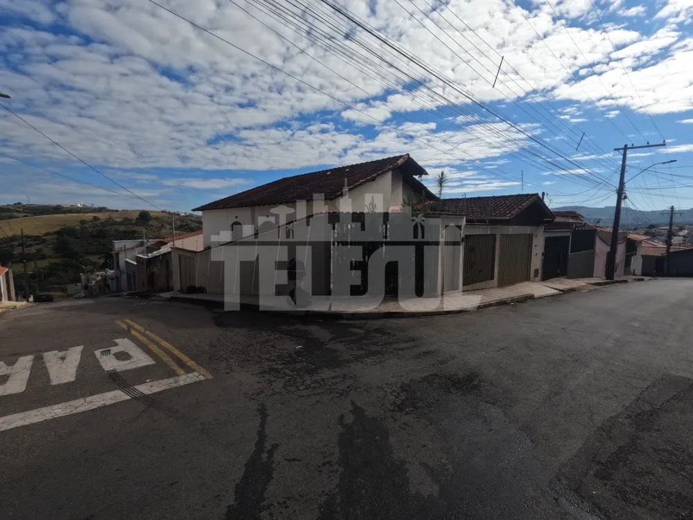 Casa, 3 quartos, 251 m² - Foto 1