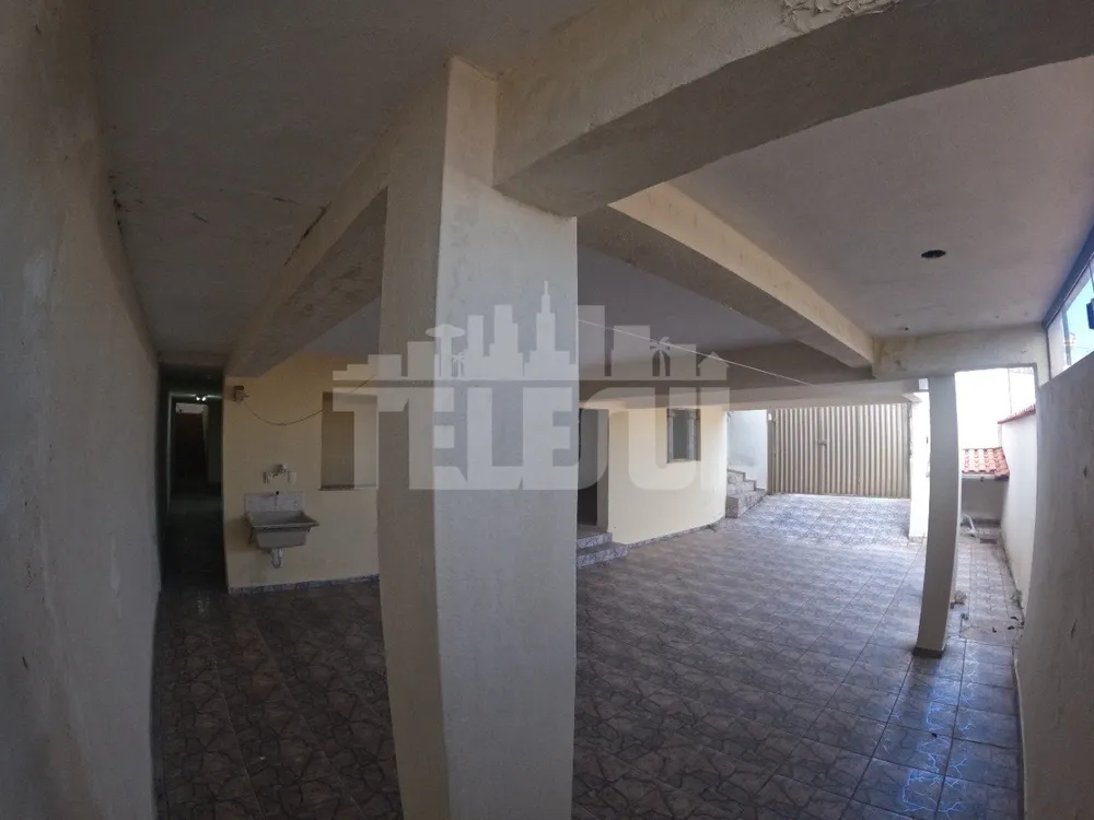 Casa, 3 quartos, 251 m² - Foto 3