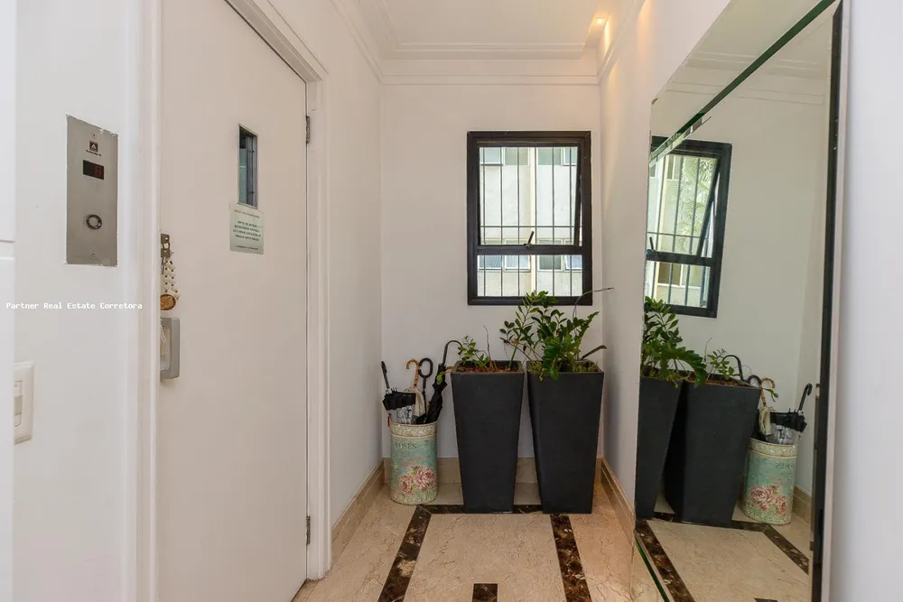 Apartamento, 3 quartos, 235 m² - Foto 2