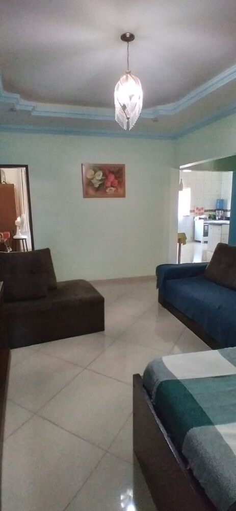 Casa à venda com 4 quartos, 180m² - Foto 1