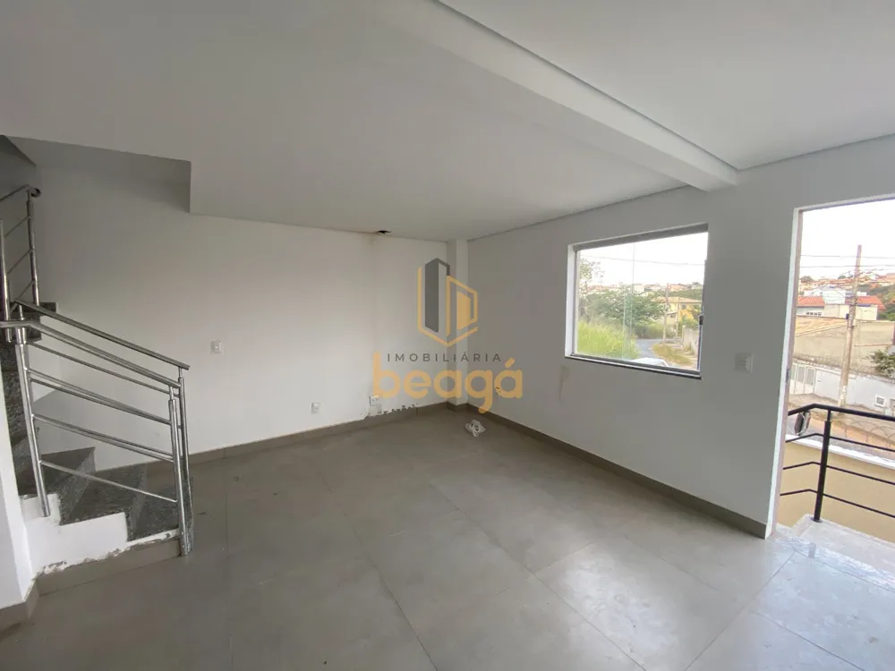 Casa, 3 quartos, 128 m² - Foto 2