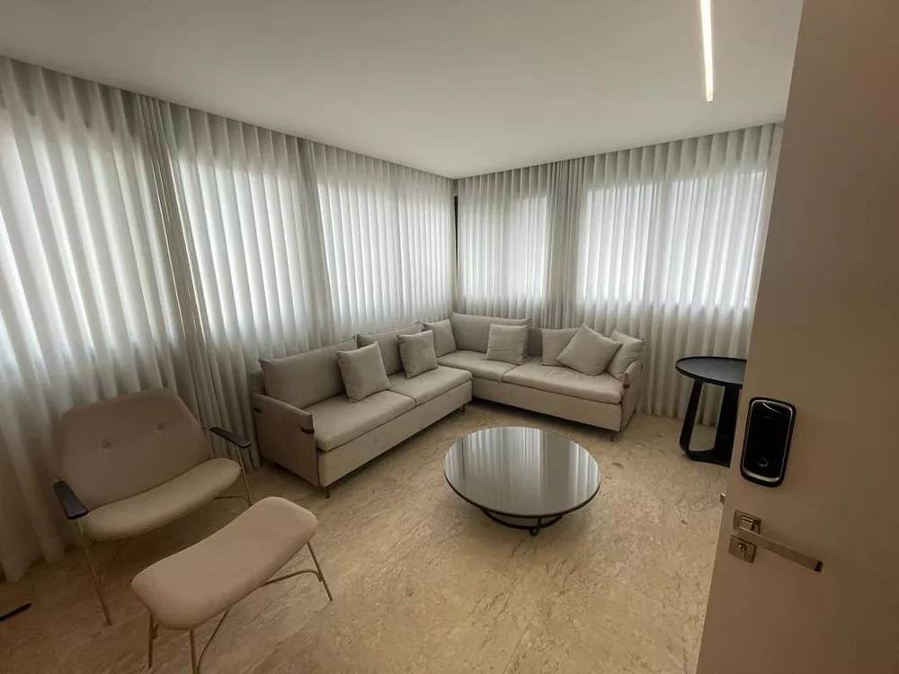 Apartamento à venda com 4 quartos, 405m² - Foto 1