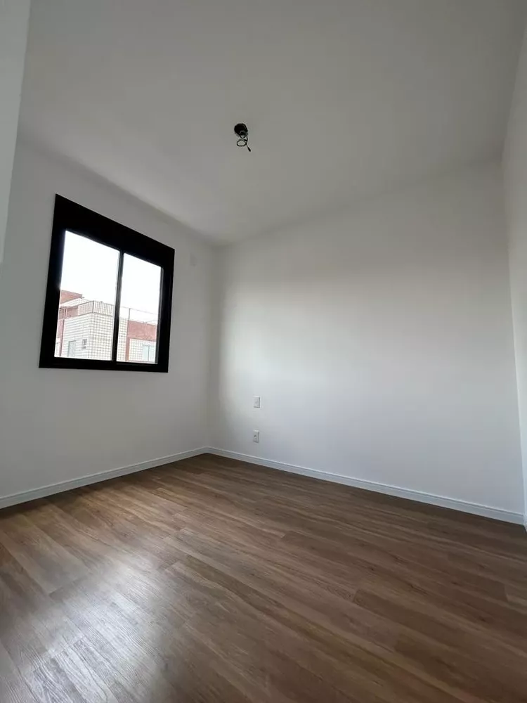 Apartamento à venda com 2 quartos, 64m² - Foto 20