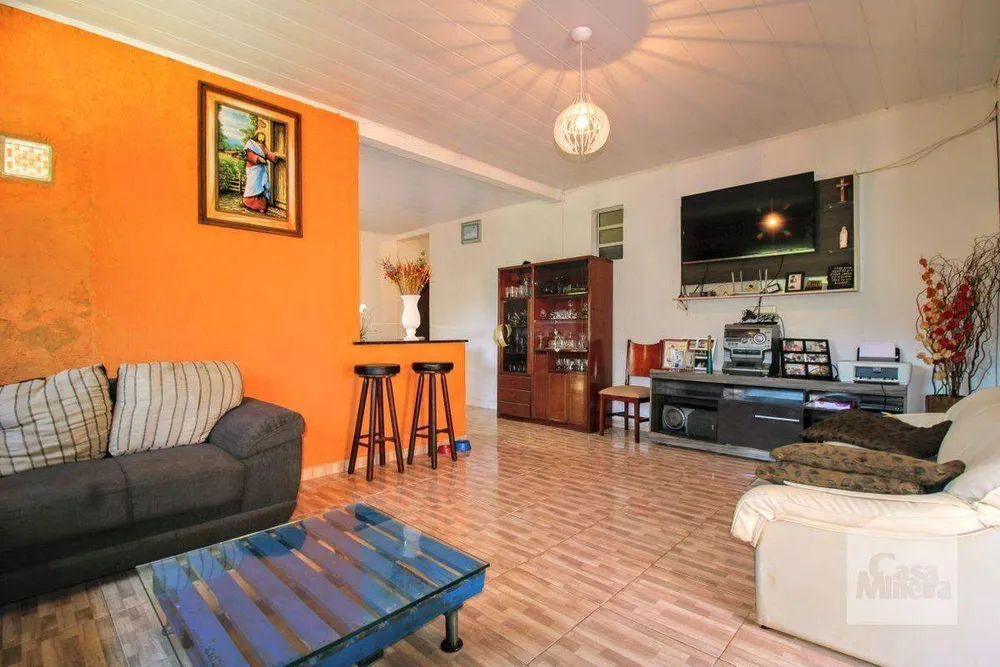Casa, 3 quartos, 245 m² - Foto 3