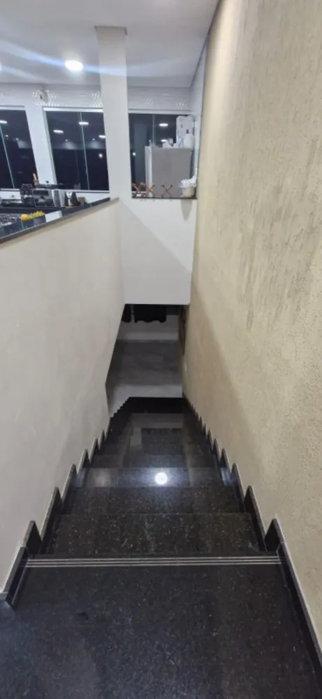 Casa, 3 quartos, 250 m² - Foto 4