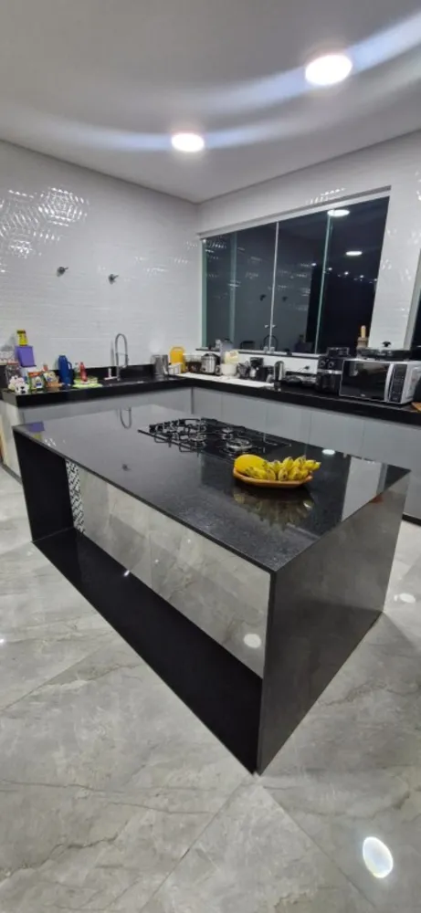 Casa, 3 quartos, 250 m² - Foto 3