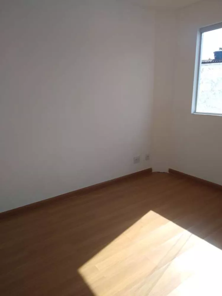 Apartamento à venda com 2 quartos, 45m² - Foto 3