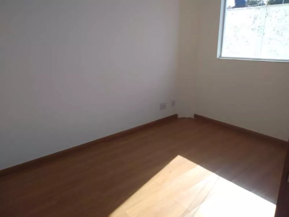 Apartamento à venda com 2 quartos, 45m² - Foto 2