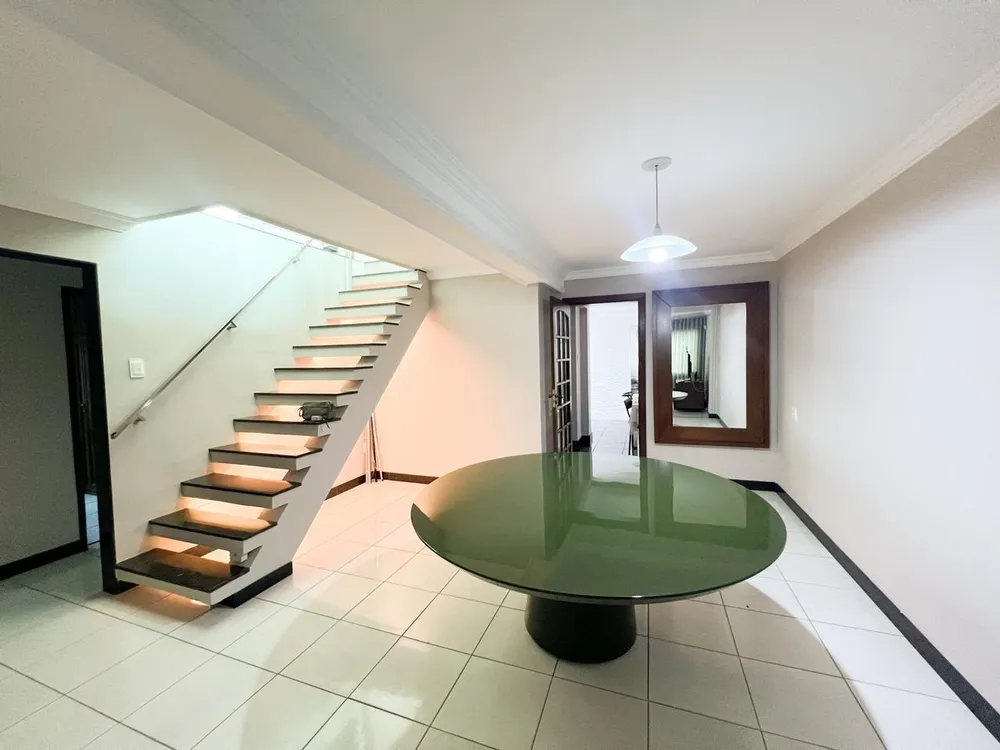 Casa, 3 quartos, 200 m² - Foto 1