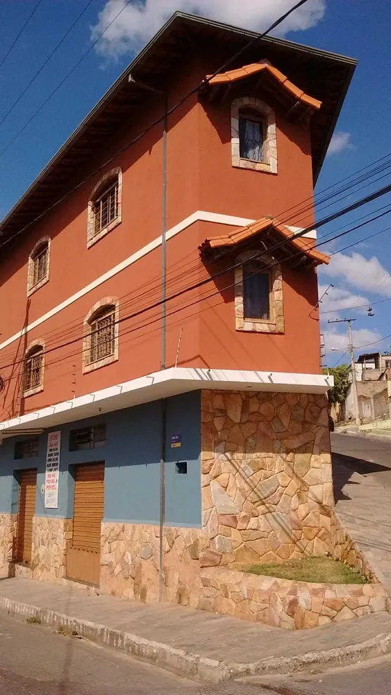 Casa, 4 quartos, 295 m² - Foto 1