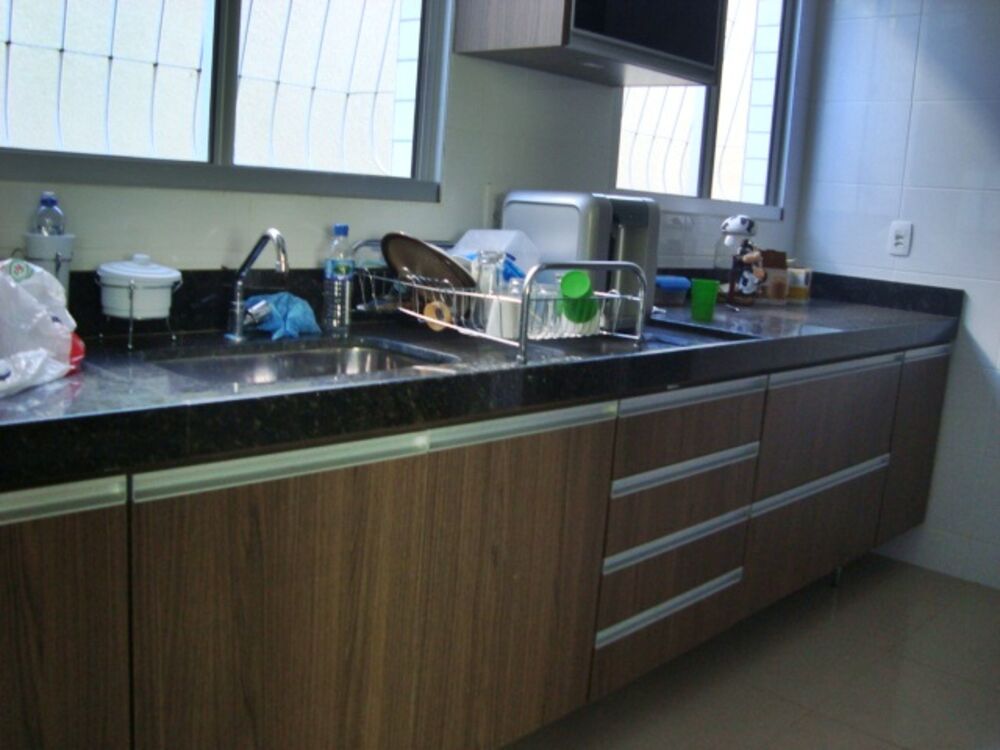 Apartamento à venda com 3 quartos, 177m² - Foto 3