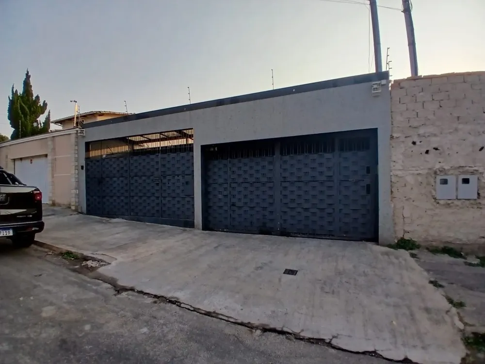 Casa, 3 quartos, 440 m² - Foto 1