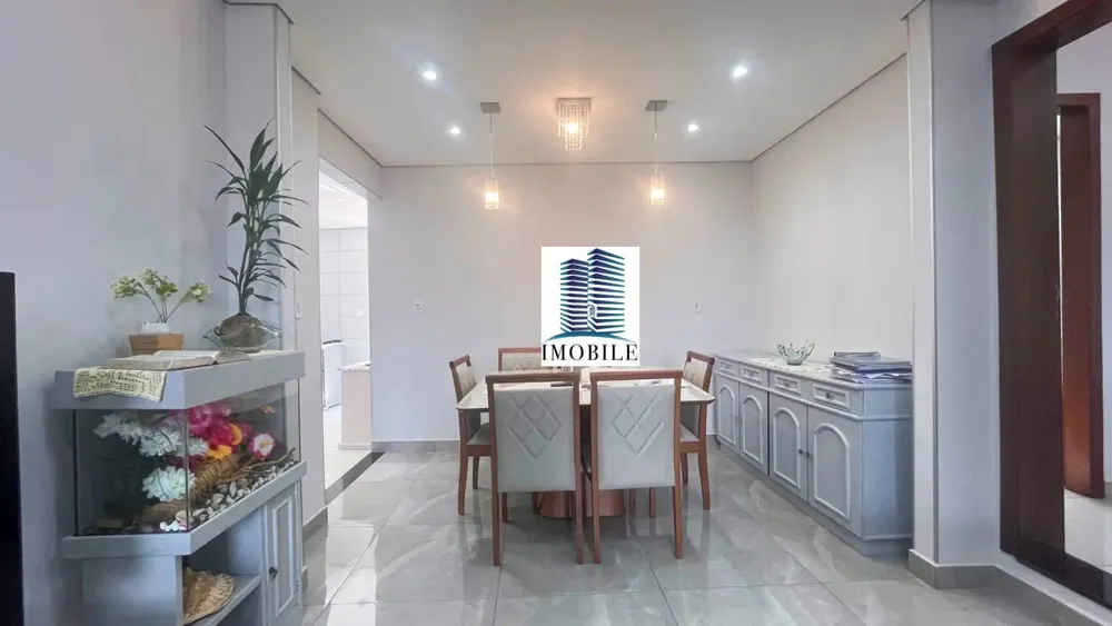 Apartamento, 3 quartos, 213 m² - Foto 2