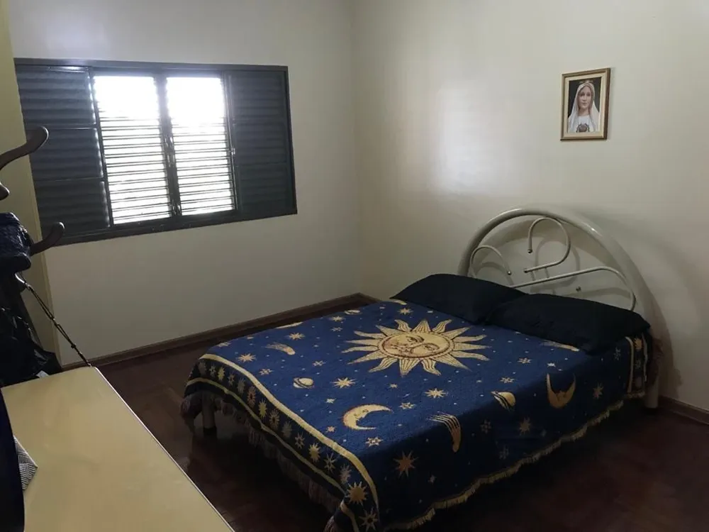 Casa, 3 quartos, 227 m² - Foto 2